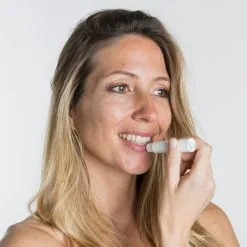 Decathlon LÁPIZ DE LABIOS HIDRATANTE -tienda de material de boxeo lapiz de labios hidratante 4