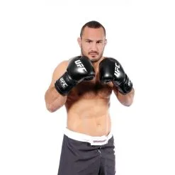 UFC - Guantes De Boxeo 16 Oz -tienda de material de boxeo ufc guantes de boxeo 16 oz 3