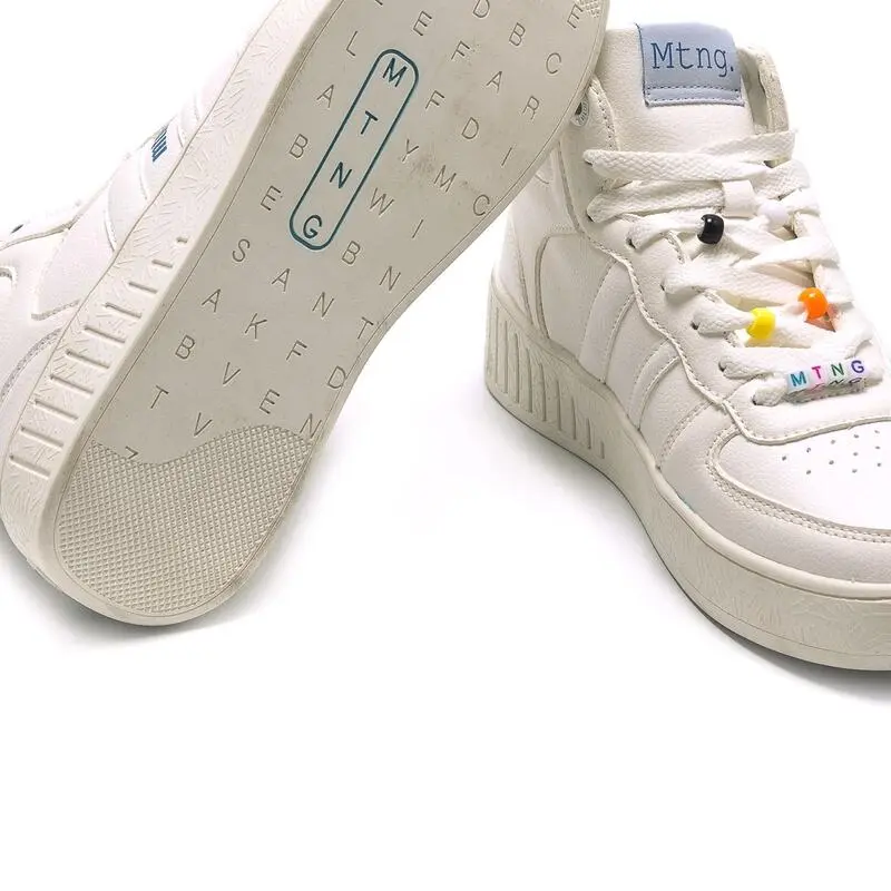 Zapatillas De Caminar Para Mujer Mtng Delta En Color Blanco 7 Zapatillas De Caminar Para Mujer Mtng Delta En Color Blanco - Imagen 5